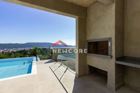 Casa com 3 Quartos à venda, 470m² no Centro, Bombinhas