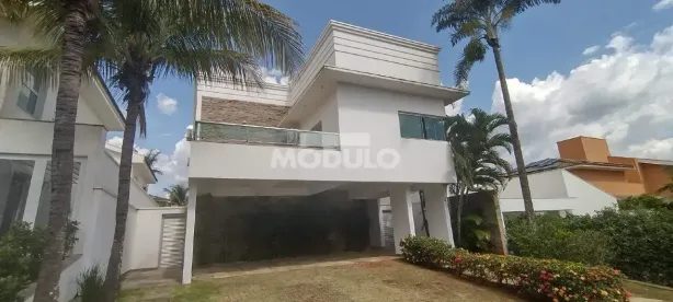 Casa de Condomínio com 3 Quartos para alugar, 440m² no Morada da Colina, Uberlândia