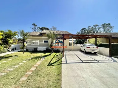 Casa de Condomínio com 5 Quartos à venda, 400m² no Jardim do Golf I, Jandira
