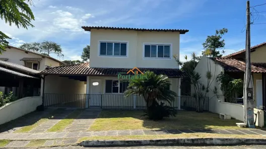 Casa com 3 Quartos à venda, 200m² no Morada de Laranjeiras, Serra