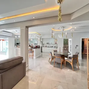 Sobrado com 4 Quartos à venda, 410m² no Jardim Chapadão, Campinas