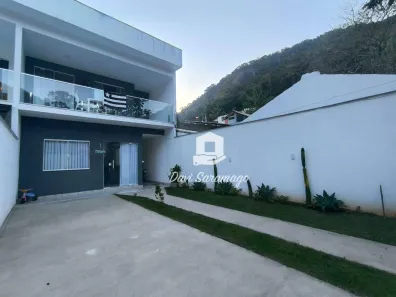 Casa com 4 Quartos à venda, 222m² no Piratininga, Niterói