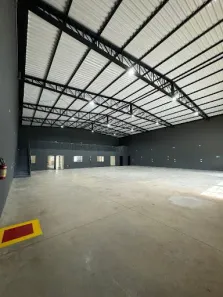 Galpão/Depósito/Armazém para alugar, 487m² no Parque das Laranjeiras, Uberaba