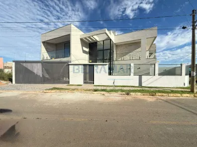 Casa com 3 Quartos à venda, 267m² no Guará II, Brasília