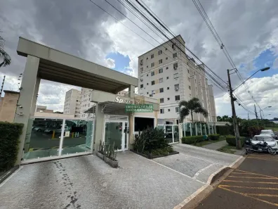 Apartamento com 2 Quartos para alugar, 45m² no Parque Industrial, Maringá
