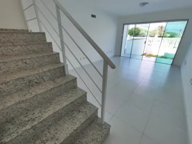 Casa com 2 Quartos à venda, 105m² no Mirante da Lagoa, Macaé