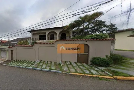 Sobrado com 4 Quartos à venda, 380m² no Vila Oliveira, Mogi das Cruzes