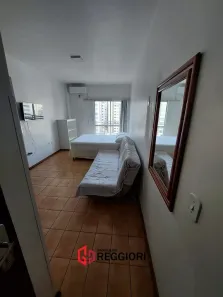 Apartamento com 2 Quartos para alugar, 60m² no Centro, Balneário Camboriú