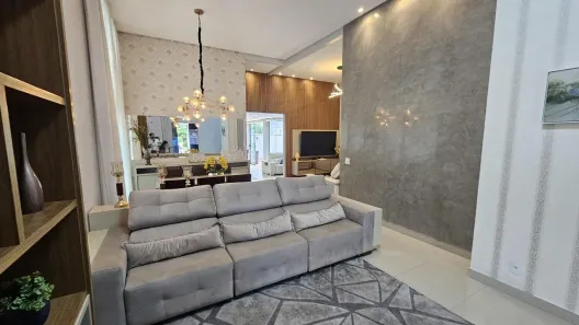 Casa de Condomínio com 3 Quartos à venda, 206m² no Jardins Madri, Goiânia