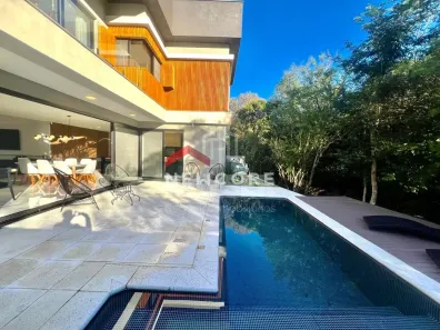 Casa de Condomínio com 3 Quartos à venda, 239m² no Distrito Industrial, Cachoeirinha