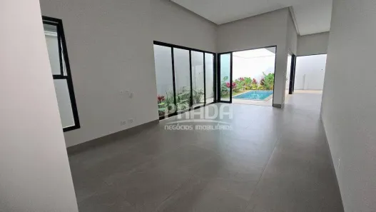 Casa de Condomínio com 3 Quartos à venda, 225m² no Morada da Colina, Uberlândia