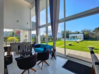 Casa com 5 Quartos à venda, 400m² no Condomínio Campestre Paragem dos Verdes Campos (Barro Vermelho), Gravataí
