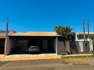Casa com 3 Quartos para alugar, 210m² no Loteamento Habitacional São Carlos 1, São Carlos