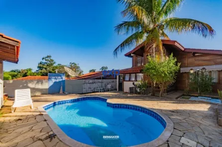 Casa com 3 Quartos à venda, 300m² no Centro, Vinhedo