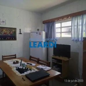 Casa com 3 Quartos à venda, 146m² no Vila Scarpelli, Santo André