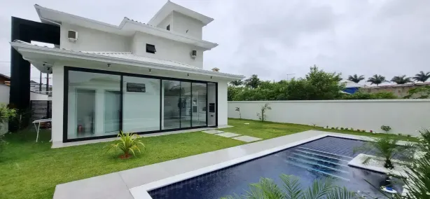 Sobrado com 4 Quartos à venda, 237m² no Porto Belo, Armação dos Búzios