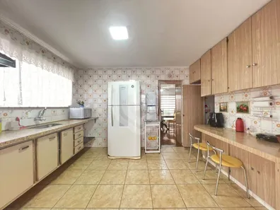 Casa com 4 Quartos à venda, 464m² no Centro, Bauru