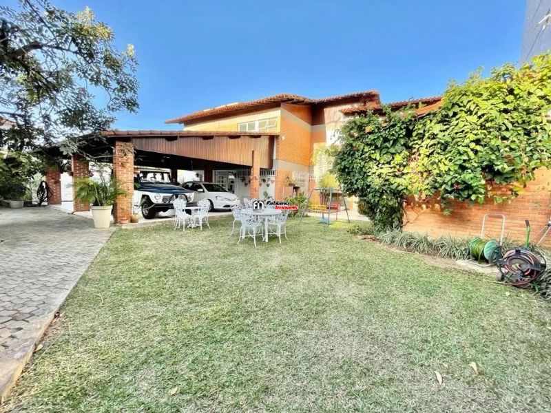 Casa com 4 quartos — Itapoã, Belo Horizonte