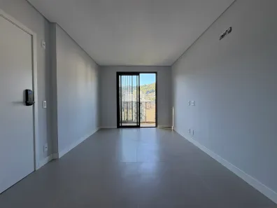 Apartamento com 2 Quartos à venda, 76m² no Centro, Florianópolis