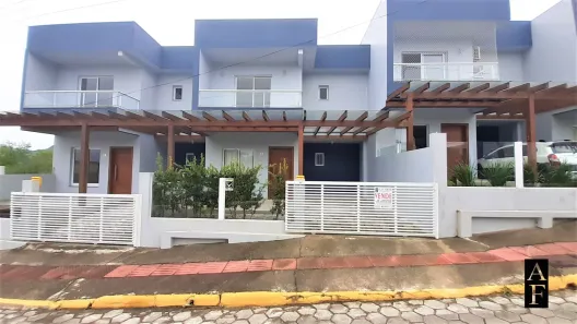 Sobrado com 3 Quartos à venda, 106m² no , Garopaba