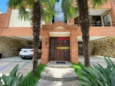 Casa de Condomínio com 4 Quartos para alugar, 550m² no Tucuruvi, São Paulo