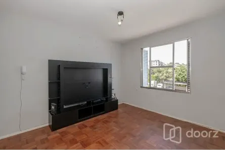 Apartamento com 2 Quartos à venda, 52m² no Medianeira, Porto Alegre