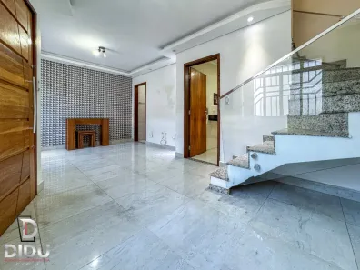 Casa com 3 Quartos à venda, 149m² no Vila Bertioga, São Paulo