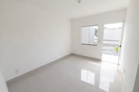 Casa de Condomínio com 3 Quartos à venda, 70m² no Parque Alvorada, Senador Canedo