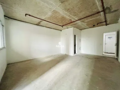 Sala Comercial à venda, 90m² no Vila Mathias, Santos