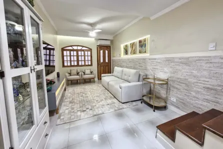 Sobrado com 4 Quartos à venda, 132m² no Parque Colonial, São Paulo