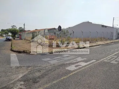 Lote/Terreno para alugar, 440m² no Chácaras Tubalina e Quartel, Uberlândia