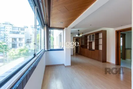 Apartamento com 3 Quartos para alugar, 92m² no Petrópolis, Porto Alegre