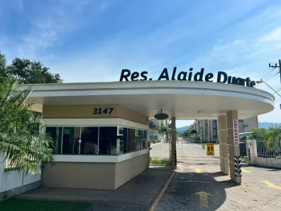 Apartamento com 2 Quartos para alugar, 44m² no Forquilhas, São José