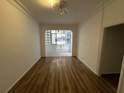 Apartamento com 3 Quartos à venda, 110m² no Leme, Rio de Janeiro