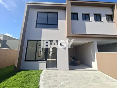 Casa com 3 Quartos para alugar, 143m² no Carianos, Florianópolis