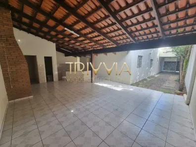 Casa com 3 Quartos à venda, 150m² no Laranjeiras, Uberlândia