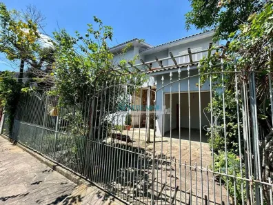 Sobrado com 4 Quartos à venda, 216m² no Vila Imbui, Cachoeirinha