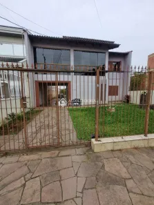 Casa com 5 Quartos à venda, 184m² no Rio Branco, Canoas