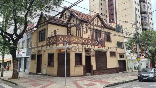 Casa com 3 Quartos à venda, 248m² no Lourdes, Belo Horizonte