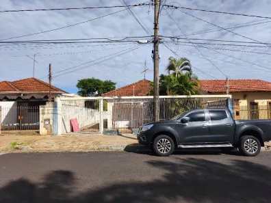 Casa com 2 Quartos à venda, 136m² no Vila Harmonia, Araraquara