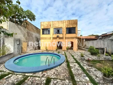 Casa com 3 Quartos à venda, 600m² no Piatã, Salvador
