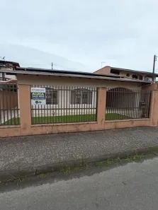 Casa com 3 Quartos para alugar, 184m² no Iririú, Joinville