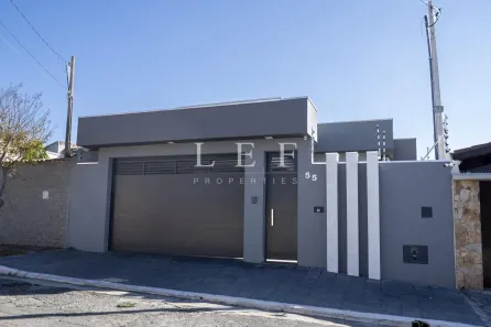 Casa com 3 Quartos à venda, 195m² no Vila Resende, Caçapava