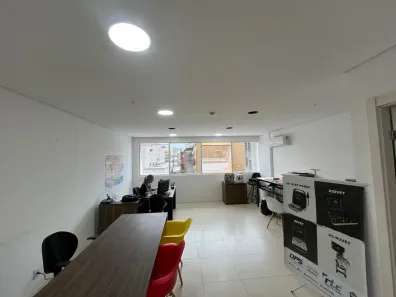 Sala Comercial à venda, 39m² no Bom Fim, Porto Alegre