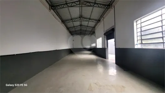 Galpão/Depósito/Armazém à venda, 230m² no Vila Anastácio, São Paulo