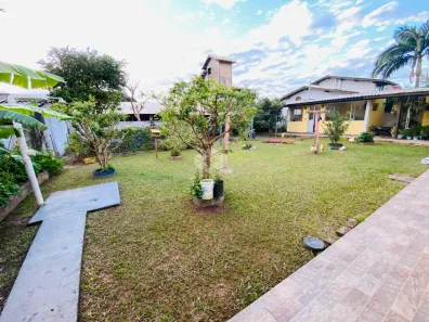 Casa com 5 Quartos à venda, 350m² no Barra da Lagoa, Florianópolis