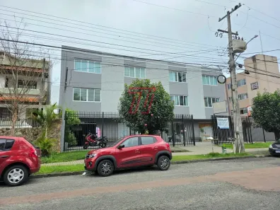 Apartamento com 3 Quartos para alugar, 85m² no Água Verde, Curitiba