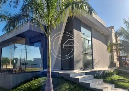 Casa com 3 Quartos para alugar, 10m² no Centro, Marília