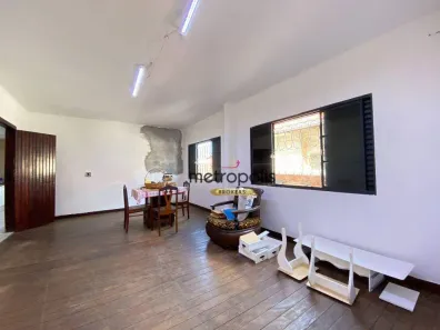 Casa com 2 Quartos à venda, 121m² no Parque das Nações, Santo André