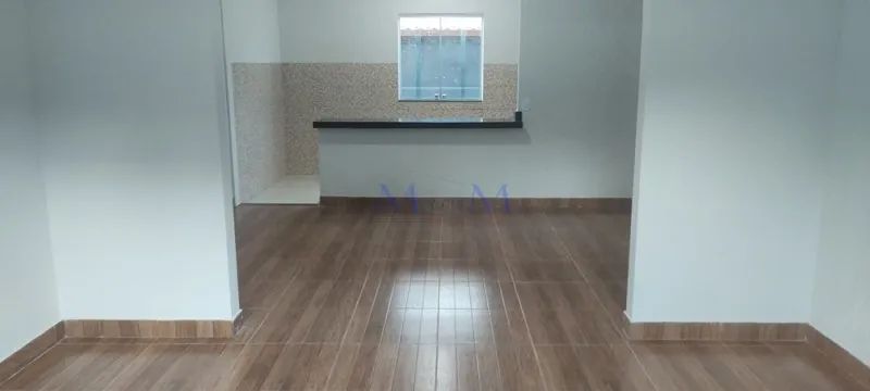 Casa com 3 quartos — Santa Mônica, Belo Horizonte